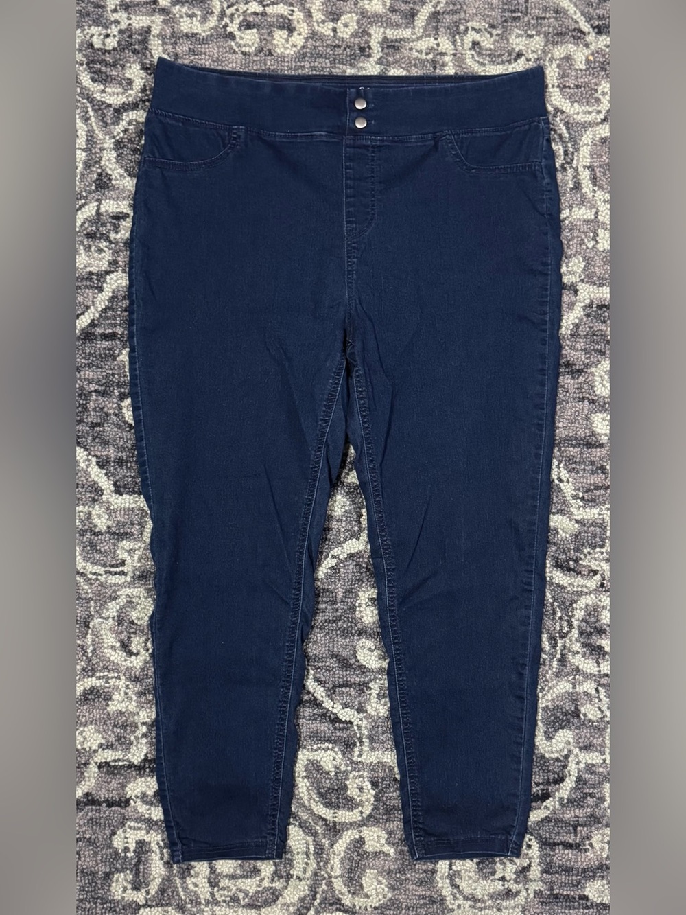 Terra & Sky Women's Plus Size Denim Wash Jeggings! Size 1X (16W-18W). - Picture 8 of 13